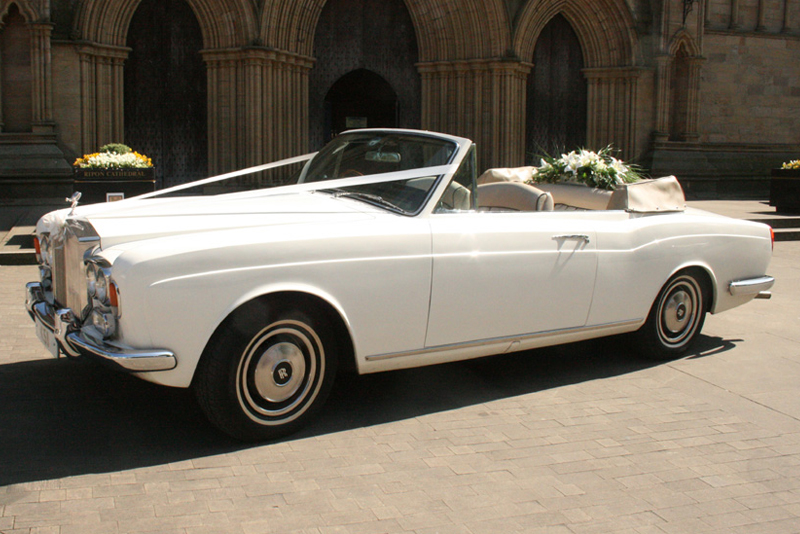 1972 Rolls Royce corniche with fully convertible electric roof for hire as a wedding car