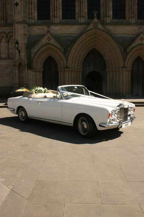 Stunning 1972 Rolls Royce Corniche for hire in North Yorkshire